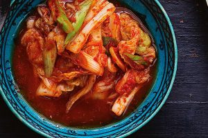 Makanan Fermentasi yang Baik untuk Ususmu: 2. Kimchi